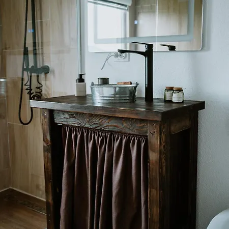 Vakantiehuis Brvnara Djedin